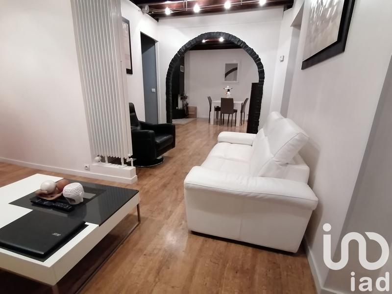 Maison - 210 m² - 9 pièces