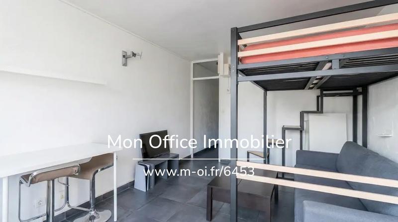 Studio - 24 m² - 1 pièce