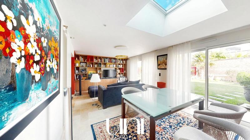 Maison - 185 m² - 6 pièces