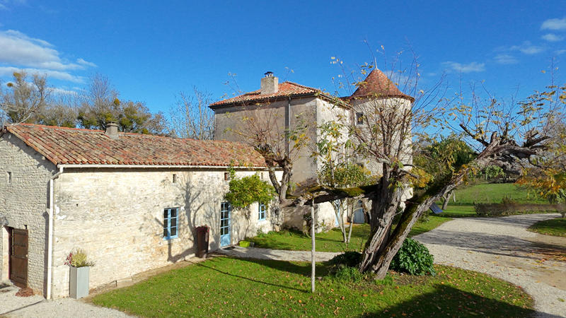 Maison - 263 m² - 10 pièces