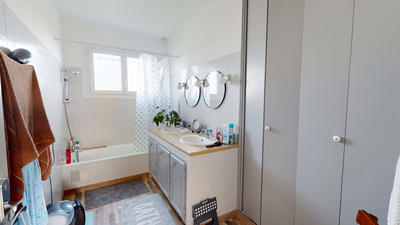 Maison - 96 m² - 4 pièces