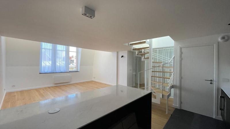 Appartement - 100 m² - 4 pièces