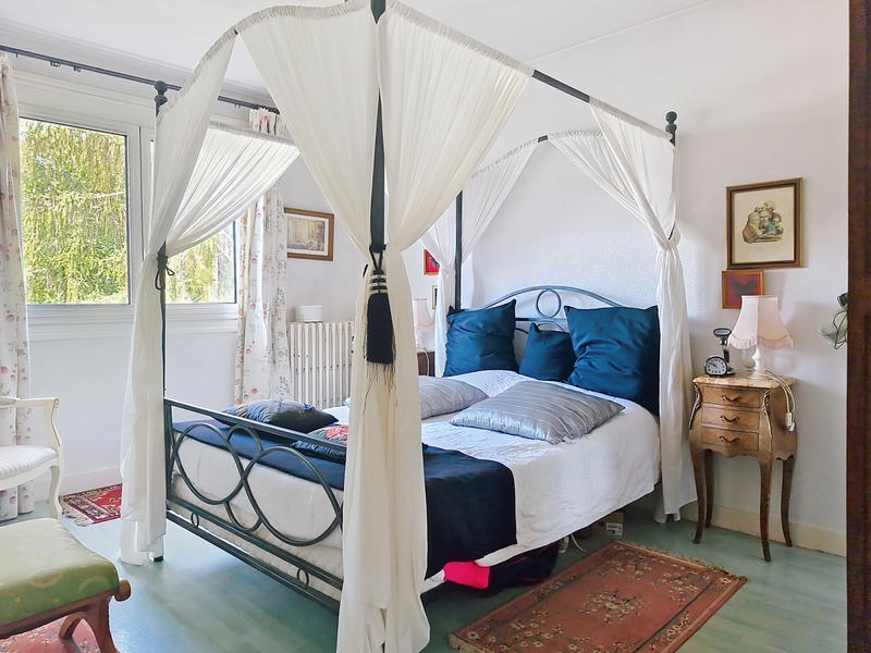 Maison - 140 m² - 5 pièces