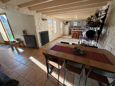 Maison - 97 m² - 4 pièces