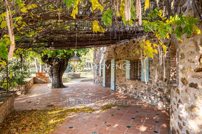 Villa - 250 m² - 8 pièces