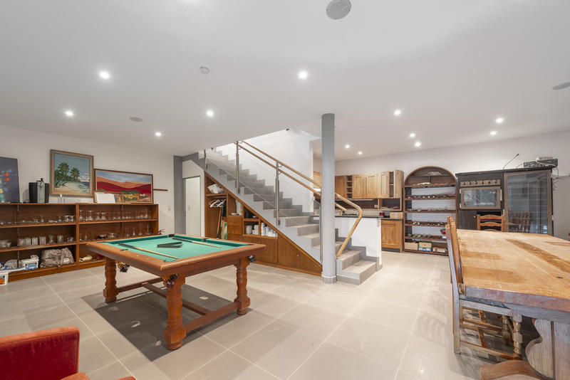 Villa - 530 m² - 6 pièces