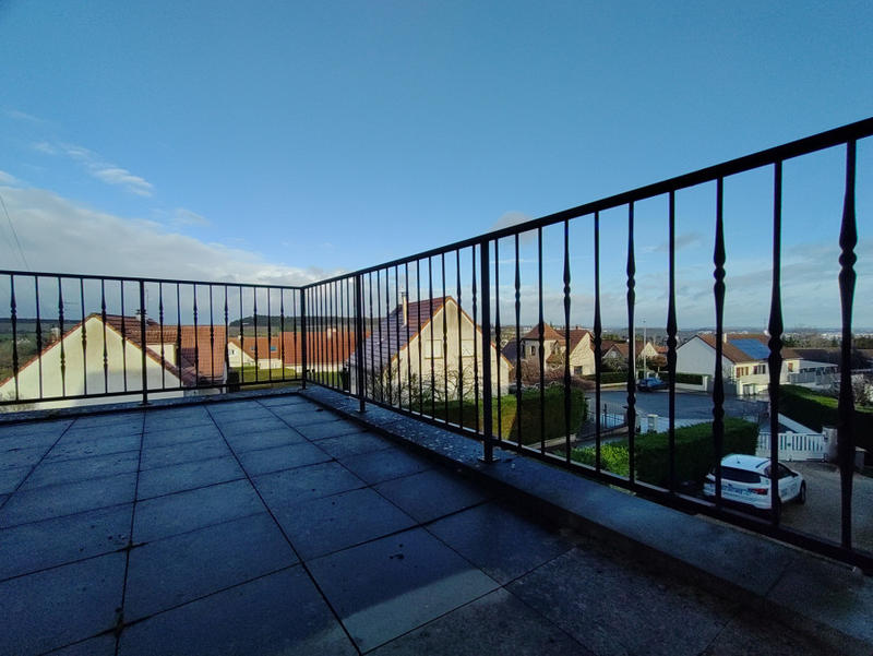 Propriété - 178 m² - 9 pièces