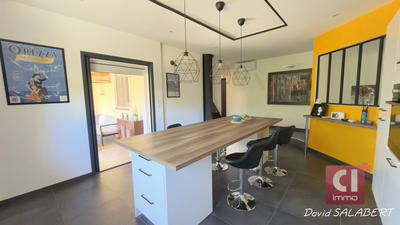 Maison - 162 m² - 6 pièces