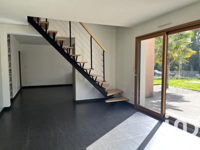 Maison - 107 m² - 5 pièces