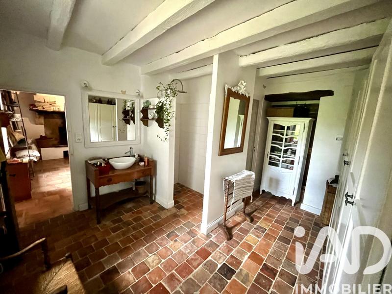 Maison - 300 m² - 9 pièces