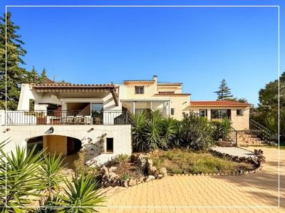 Maison - 151 m² - 6 pièces