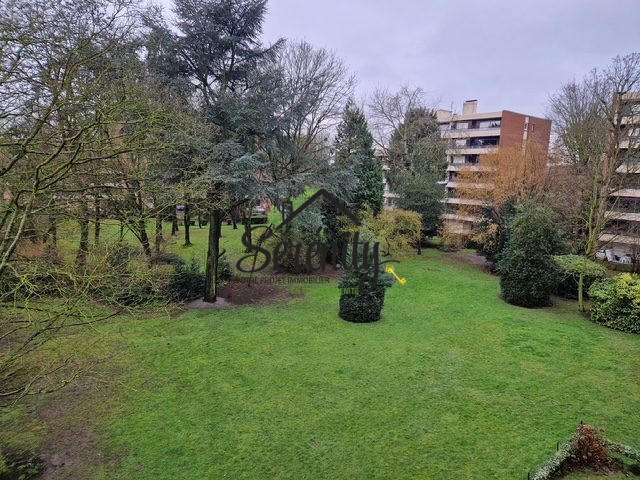 Appartement - 100 m² - 4 pièces