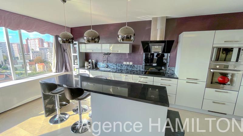 Appartement - 97 m² - 4 pièces