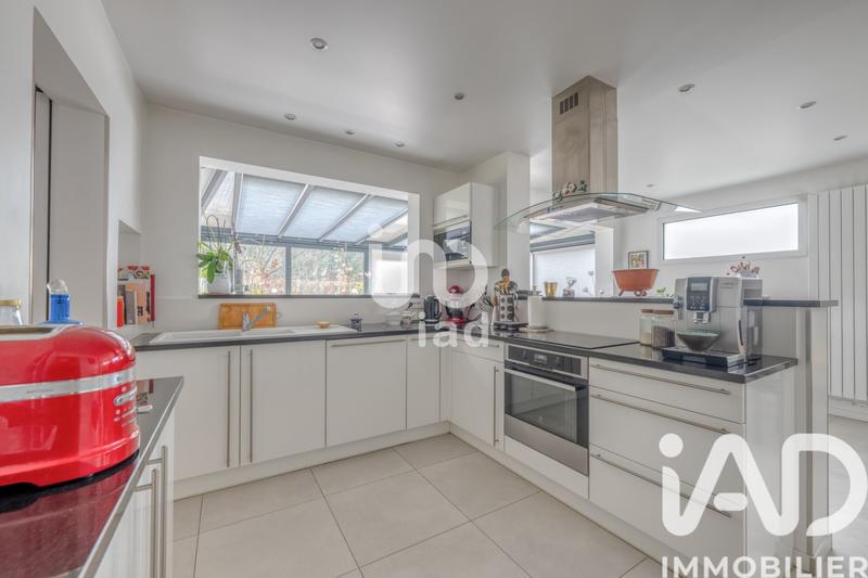 Maison - 176 m² - 8 pièces