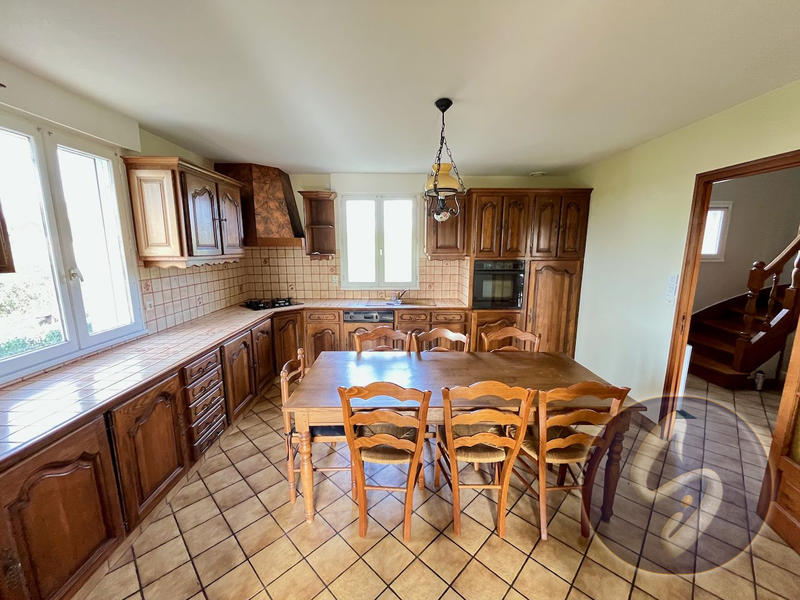 Maison ancienne - 177 m² - 6 pièces