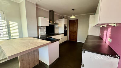 Maison - 187 m² - 8 pièces