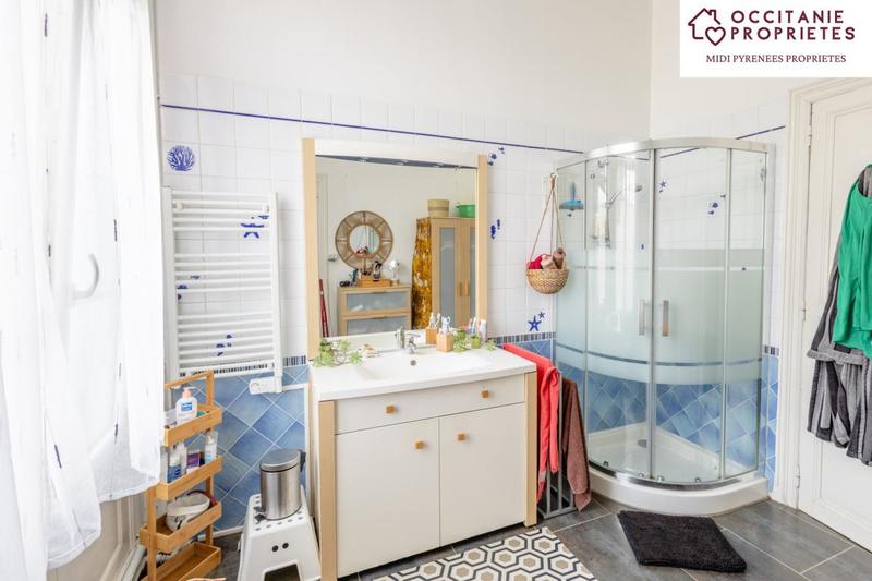 Maison de maîtres - 530 m² - 19 pièces