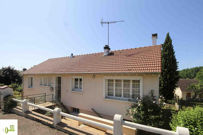 Maison - 90 m² - 4 pièces