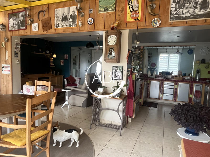 Maison - 125 m² - 6 pièces