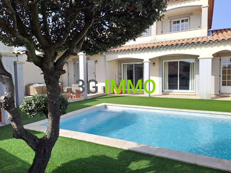 Maison traditionnelle - 173 m² - 6 pièces