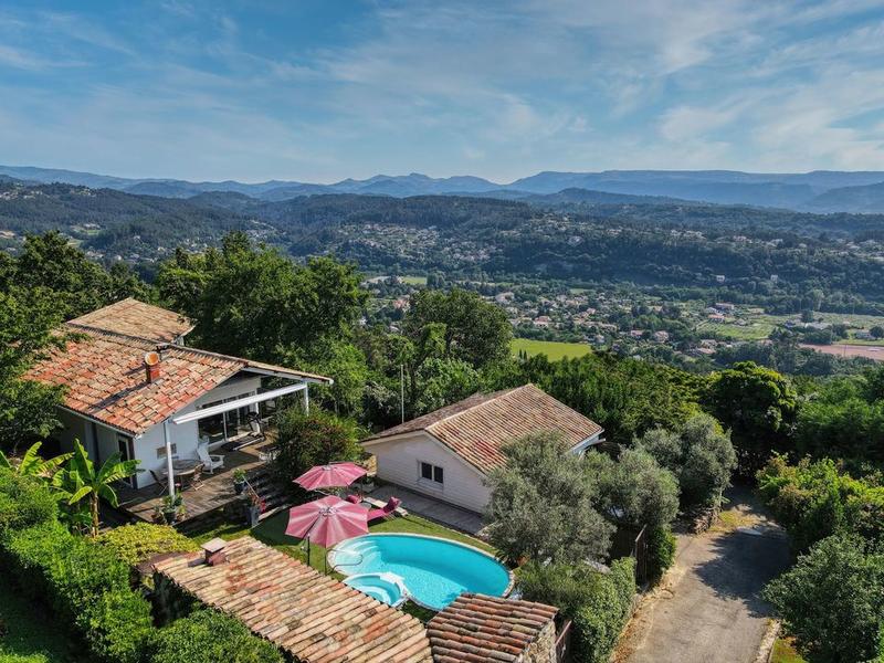 Villa - 110 m² - 5 pièces