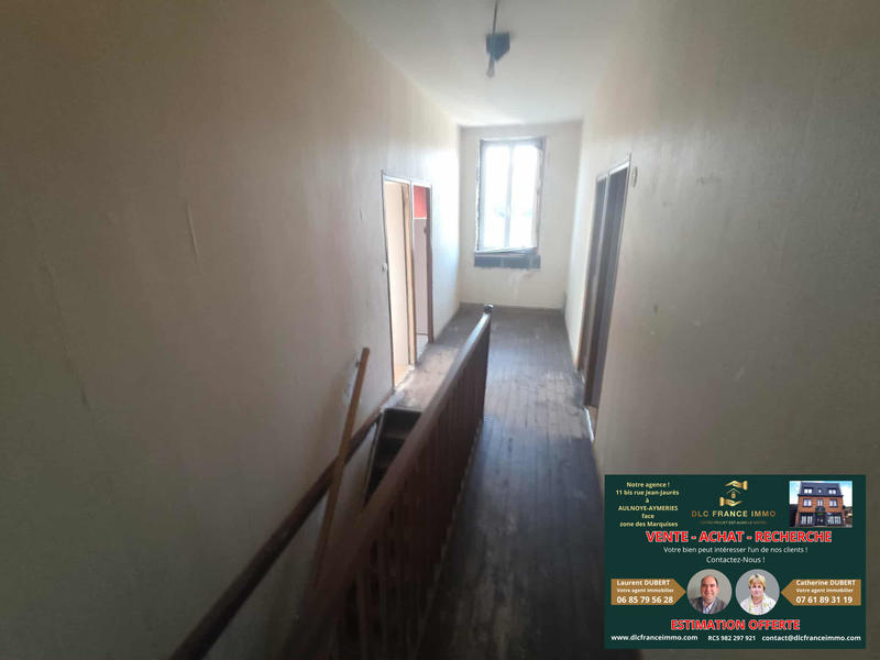 Maison - 250 m² - 8 pièces