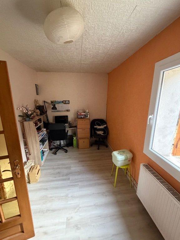 Maison - 95 m² - 3 pièces