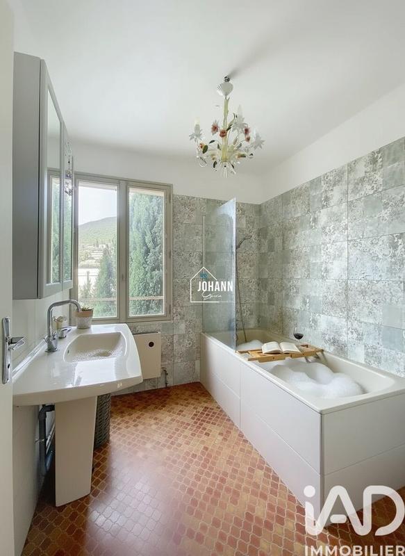 Appartement - 113 m² - 3 pièces