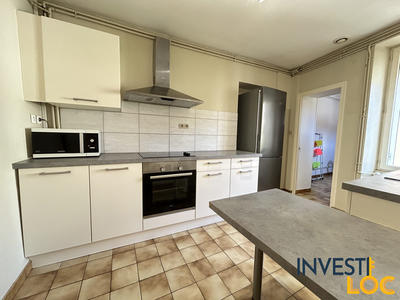 Appartement - 80 m² - 3 pièces