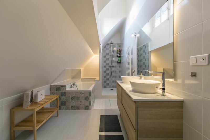 Propriété - 200 m² - 8 pièces