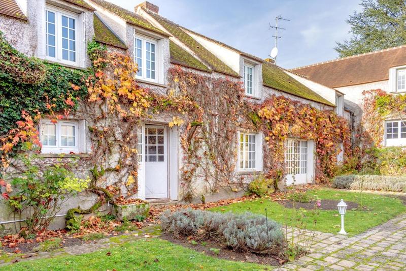 Maison - 353 m² - 9 pièces