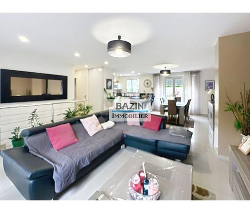 Maison traditionnelle - 118 m² - 6 pièces