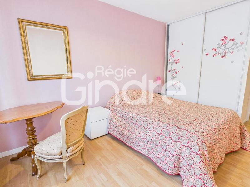 Appartement - 111 m² - 4 pièces