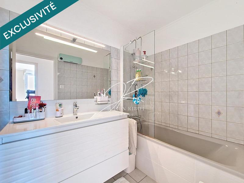 Appartement - 92 m² - 5 pièces