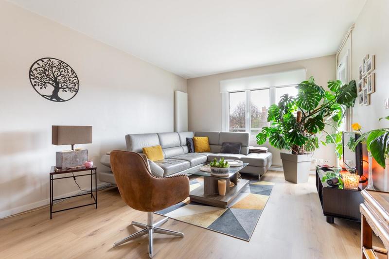 Appartement - 100 m² - 4 pièces