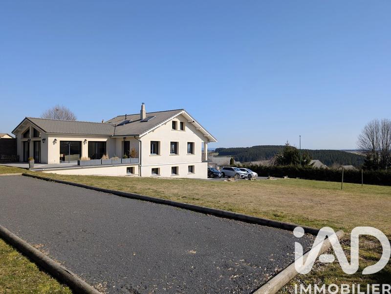 Maison de campagne - 250 m² - 13 pièces