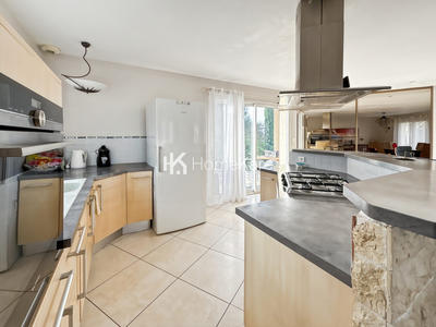 Maison traditionnelle - 125 m² - 5 pièces