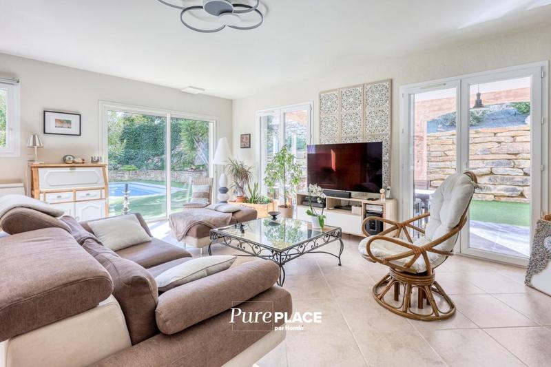 Maison - 143 m² - 5 pièces