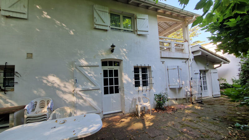 Maison - 208 m² - 7 pièces