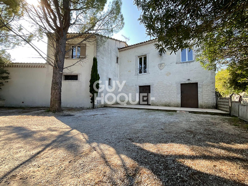 Villa - 235 m² - 6 pièces