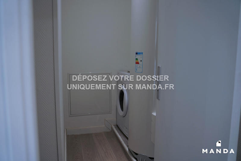 Chambre - 10 m² - 7 pièces