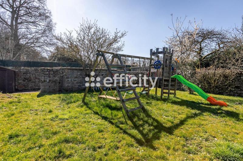 Maison - 155 m² - 6 pièces