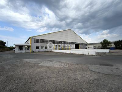 Local d'activité / Entrepôt - 3 060 m²