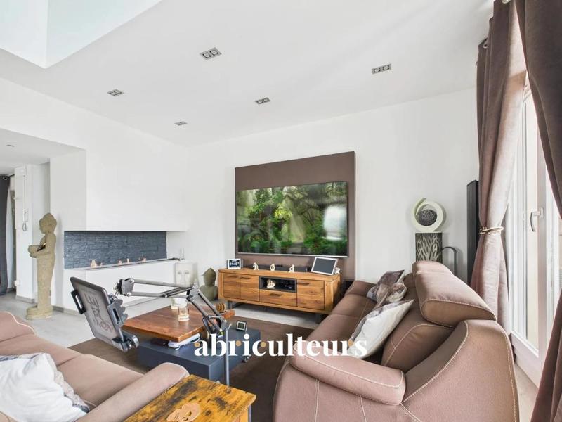 Appartement ancien - 162 m² - 6 pièces