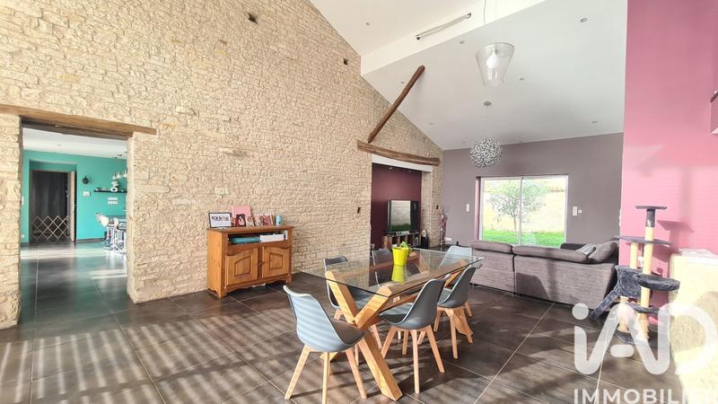 Maison - 327 m² - 7 pièces