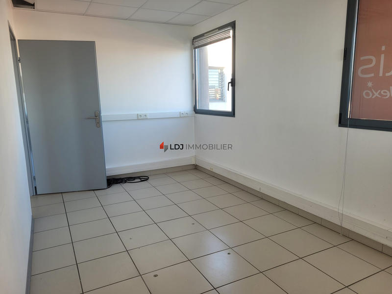 Bureau - 56 m²