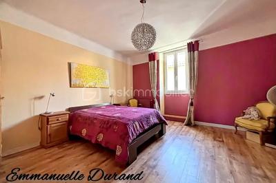 Maison de ville - 224 m² - 9 pièces