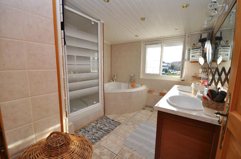 Maison - 103 m² - 4 pièces