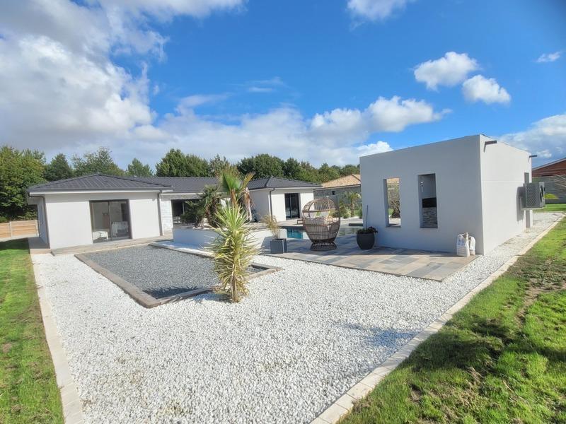 Maison - 147 m² - 5 pièces