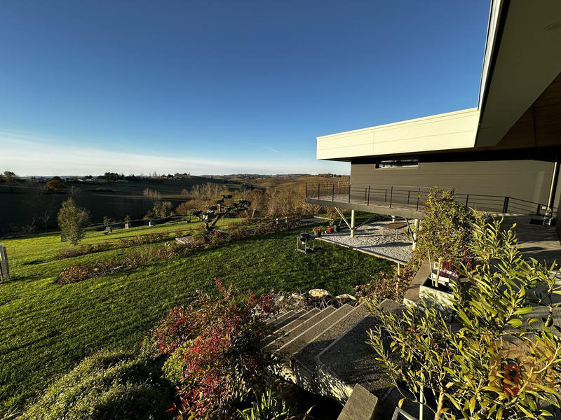 Maison contemporaine - 163 m² - 5 pièces